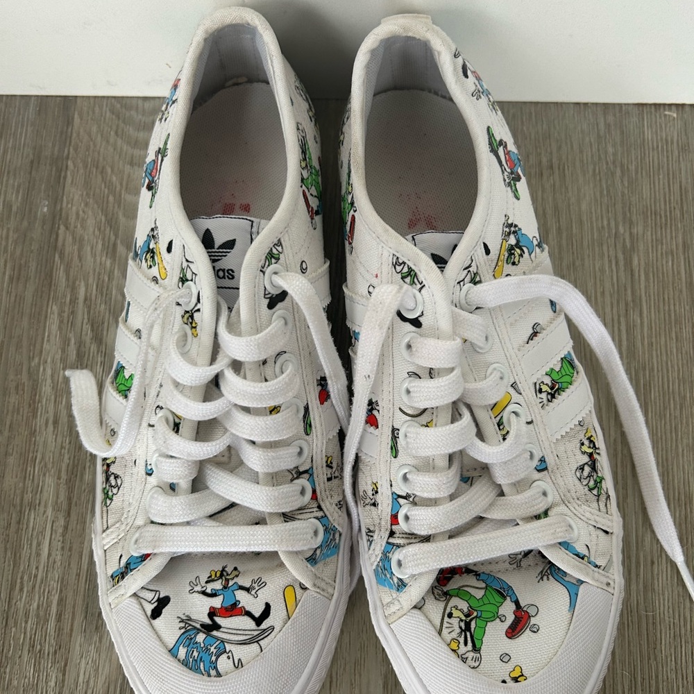 Adidas Originals Nizza x Disney White Sport Goofy Shoes size 7 - Picture 2 of 12